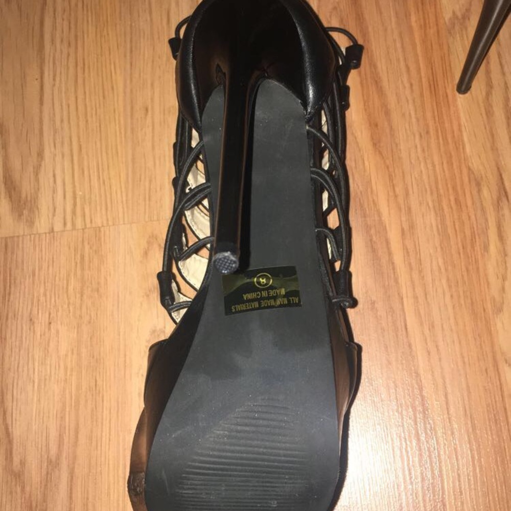 Shoes - Picture 3 of 3